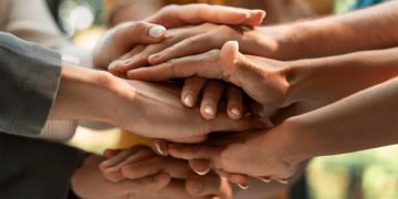 Assistência funeral se consolida como pilar de retenção em empresas e sindicatos com baixo custo e alto valor percebido