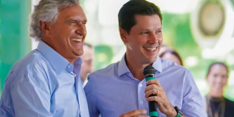 Pesquisa aponta aprovação de 85,6% a Caiado e liderança de Vilela em 2026