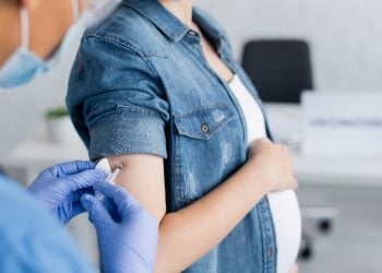 Goiânia e Aparecida iniciam vacinação contra bronquiolite; veja os pontos