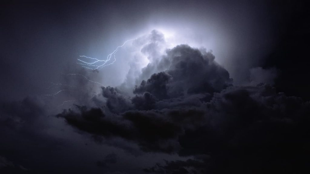 Fim de semana tem alerta de tempestade em quase 200 cidades de Goiás