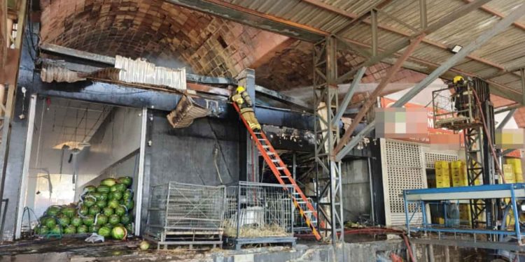 Incêndio atinge galpão da Ceasa em Goiânia e mobiliza bombeiros
