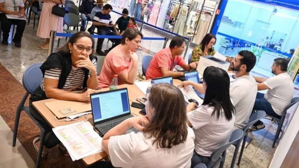 Feirão reúne 3,5 mil vagas de emprego em Goiânia e Região Metropolitana