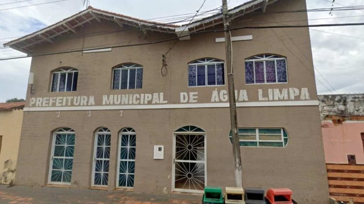 Concurso em Água Limpa oferece vagas com salários de até R$ 8,9 mil