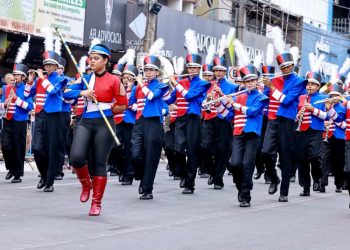 Desfile de 7 de Setembro reúne estudantes e forças de segurança em Goiânia