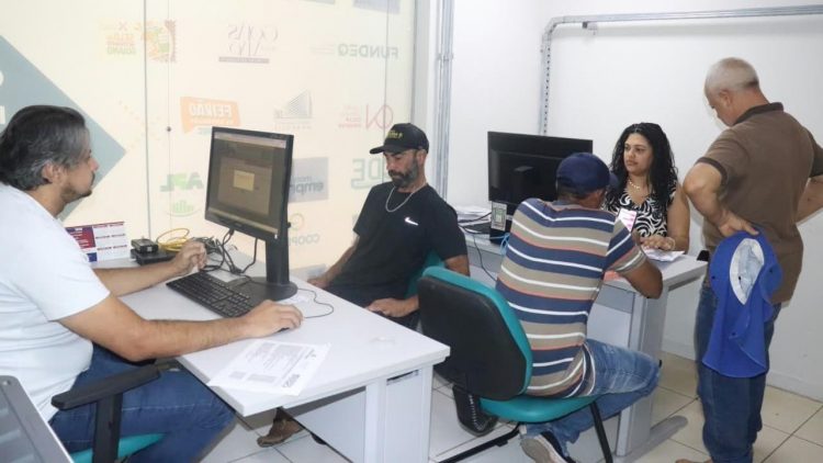 Feirão de empregos oferece mais de 1,7 mil vagas para pessoas com deficiência em Goiânia