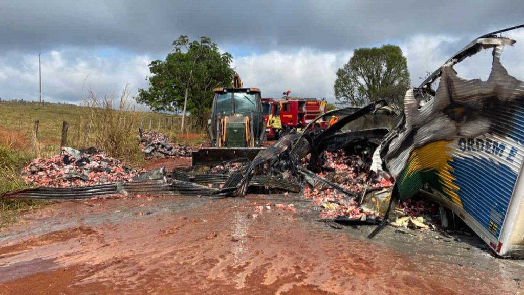 incêndio em carreta