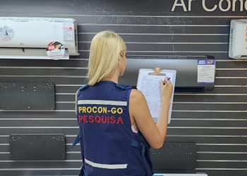 Preços de equipamentos para o calor variam até 134% em Goiás, aponta Procon