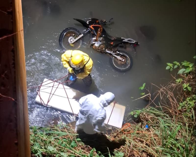 Homem é encontrado morto em córrego após acidente de moto em Perolândia
